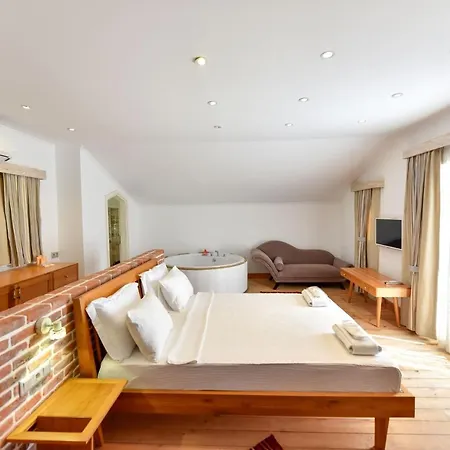 Orino Hotel